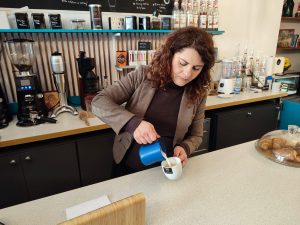 Read more about the article Luca’s coffee, drumul de la cifre la aroma cafelei
