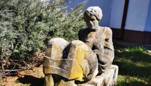 Read more about the article Viața tumultoasă a unei statui: decapitată, pierdută și apoi regăsită