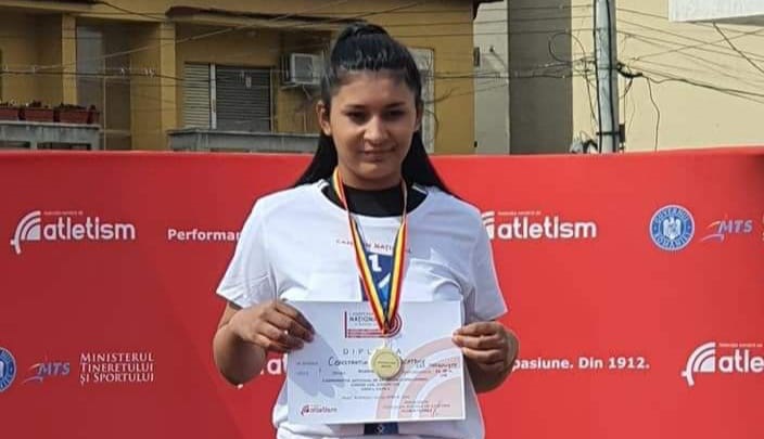 You are currently viewing Elena Constantin a adus la Târgoviște prima medalia de aur la Oină – sportul național al României