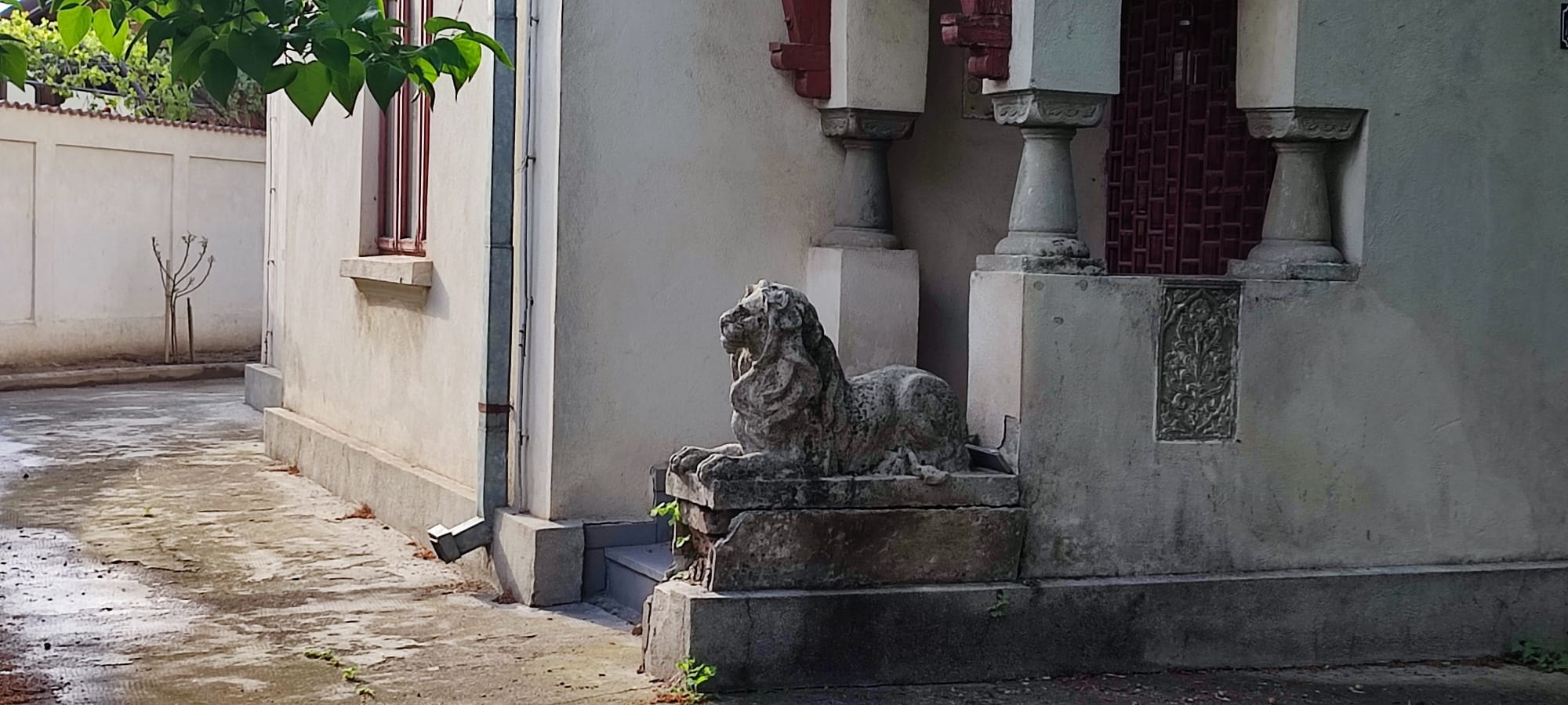 You are currently viewing Leul pe care arhitectul Romano De Simon l-a lăsat pe Bulevardul Castanilor