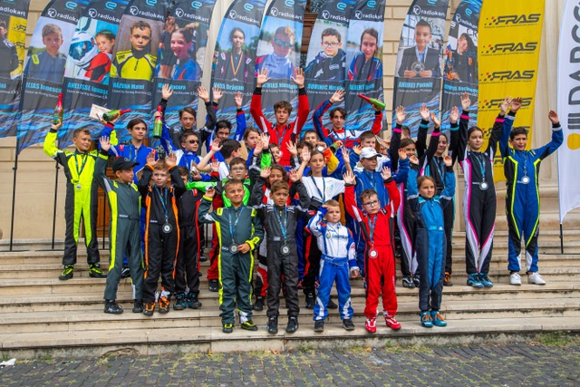 Read more about the article Clubul de Karting Electric Târgovişte caută sponsori pentru a putea participa în continuare la competiții