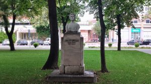 Read more about the article Cine a fost Maica Smara, singura femeie care are o statuie în Târgoviște