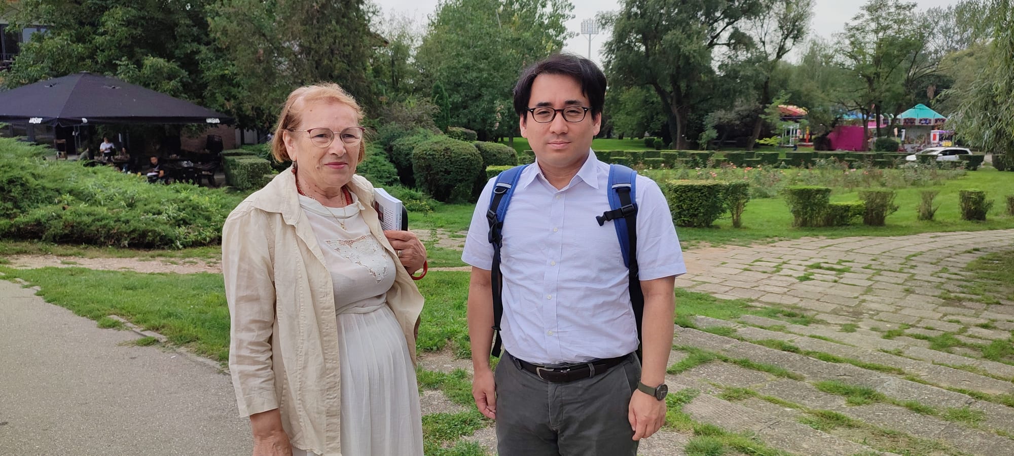 You are currently viewing Un profesor din Japonia studiază limba bulgară păstrată în comunitățile din cartierul Matei Voievod și Băleni