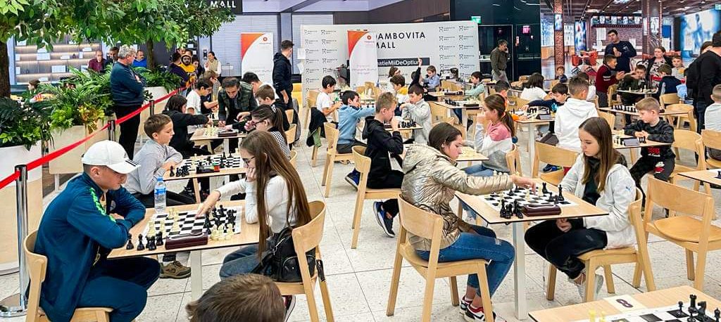 You are currently viewing Competiție de șah pentru copiii la Dâmbovița Mall
