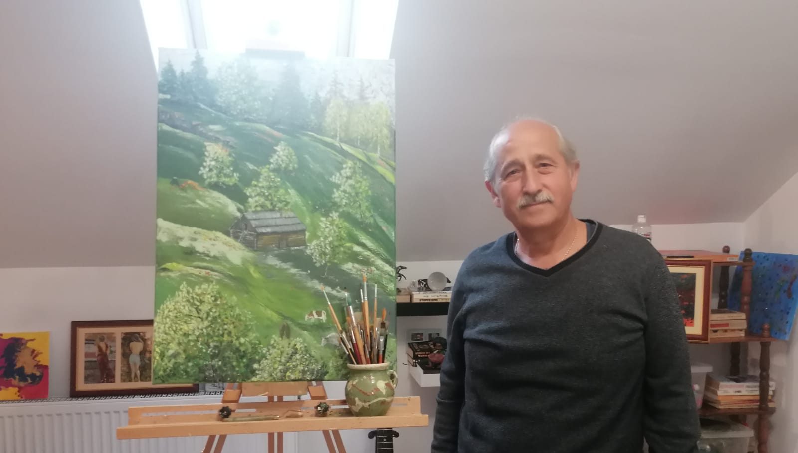 You are currently viewing Ioan Morar, fost director al Camerei Agricole, a pictat peste 100 de tablouri și își dorește o expoziție