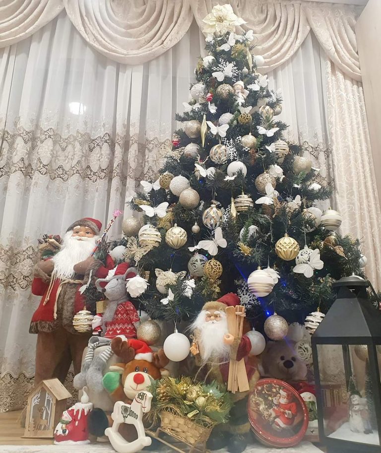 Read more about the article Cum arată Crăciunul din casele târgoviștenilor. Despre familie, colinde și miros de portocale