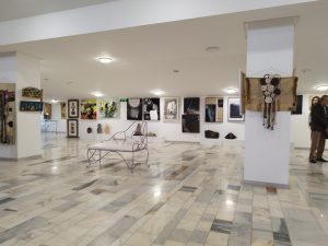 Read more about the article Galeria de Artă Independența găzduiește o expoziție de grup Filialei Constanța Unu a UAP