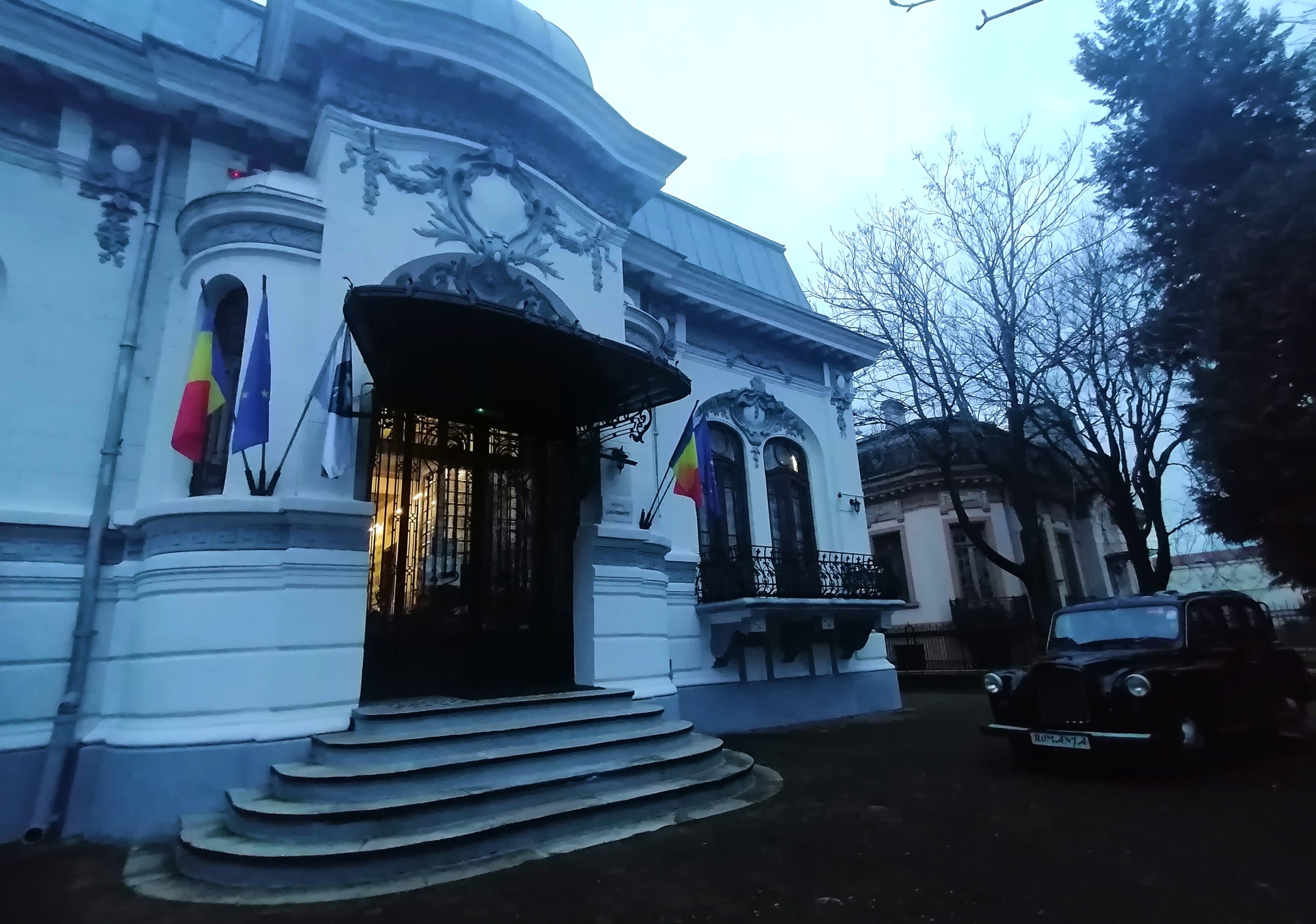 You are currently viewing Unic în România, Muzeul “Casa Romanței” din Târgoviște spune povestea unui gen muzical de patrimoniu al culturii naţionale