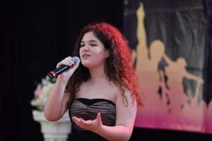 Read more about the article Sara-Maria Iosif, ciocârlia cântecului românesc de la Târgoviște
