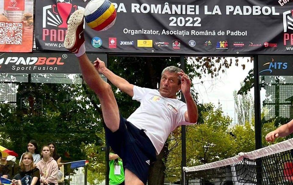 You are currently viewing La 63 de ani, Mihai Țiplic face performanță într-un sport nou și inedit