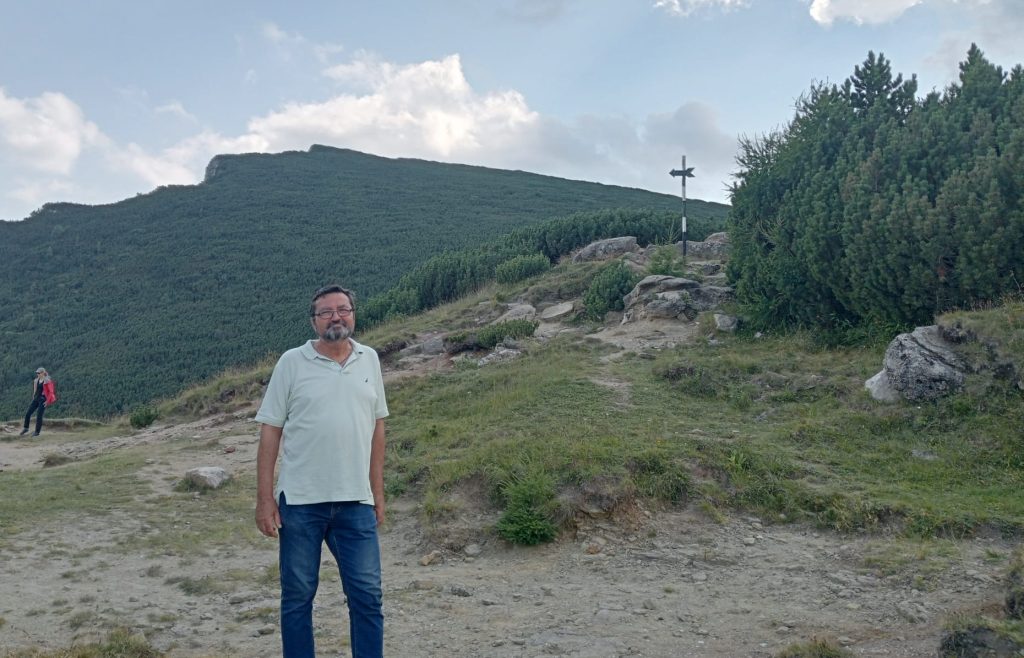 Deși s-a născut în celălalt capăt al țării, Radu State știe cele mai frumoase povești despre Târgoviște