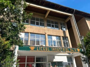 Read more about the article Jumătate de secol de uitare, spulberat cu un contract. Liceul „Brâncoveanu” din Târgoviște intră în era modernizării