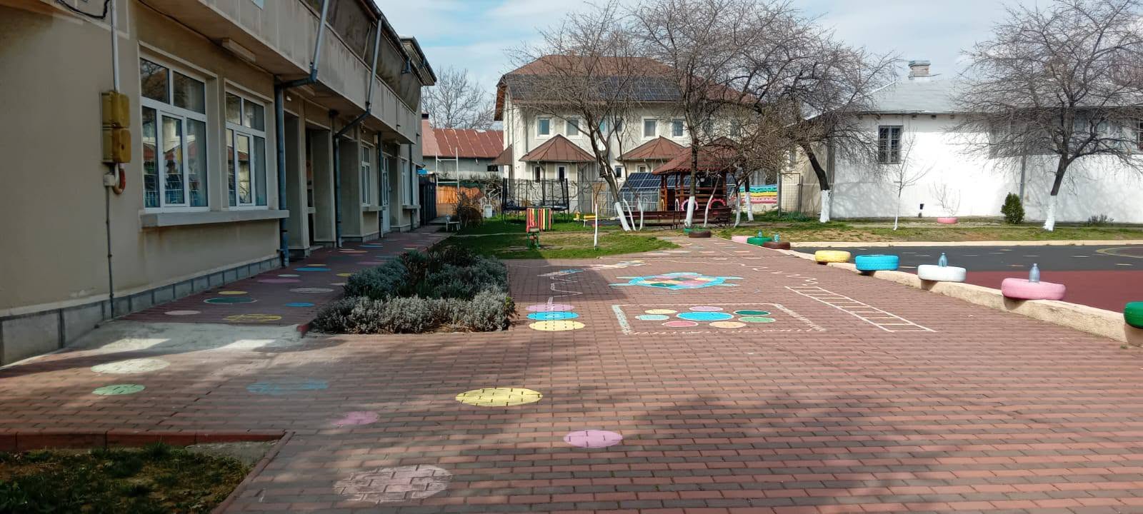 You are currently viewing Două proiecte, vizând Școala „Vasile Cârlova”, pe ordinea de zi a ședinței CLM Târgoviște din 17 iulie