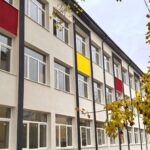 Teren multifuncțional și spațiu de relaxare pentru elevii de la Școala „Grigore Alexandrescu”