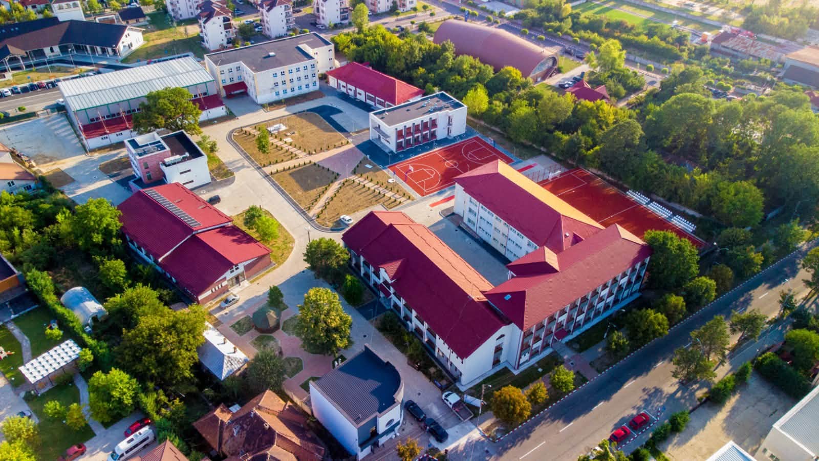 You are currently viewing Liceul Tehnologic „Goga Ionescu” din Titu, pregătit pentru un nou an școlar în spații modernizate